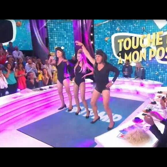 La femme de Michel Polnareff parodie Beyoncé avec Benjamin Castaldi et Jean-Michel Maire dans "Touche pas à mon poste", jeudi 15 septembre 2016, sur C8