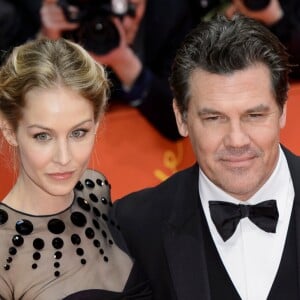 Josh Brolin et sa fiancée Kathryn Boyd - Tapis rouge du film "Hail Caesar!" lors du 66e Festival International du Film de Berlin, la Berlinale, le 11 février 2016.