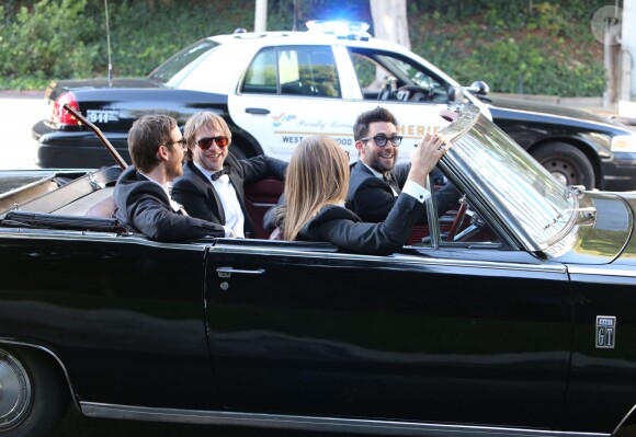 Semi-Exclusif - Adam Levine et son groupe Maroon 5 sur le tournage de leur nouveau clip vidéo à Beverly Hills, le 6 décembre 2014