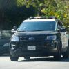 La police patrouille devant chez Brad et Angelina à Los Angeles, le 20 septembre 2016.