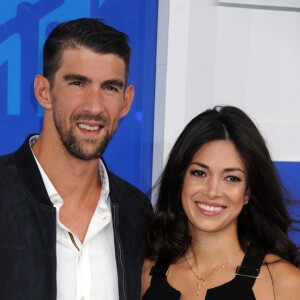 Michael Phelps et sa fiancée Nicole Johnson à la soirée des MTV Video Music Awards 2016 à Madison Square Garden à New York City, le 28 août 2016