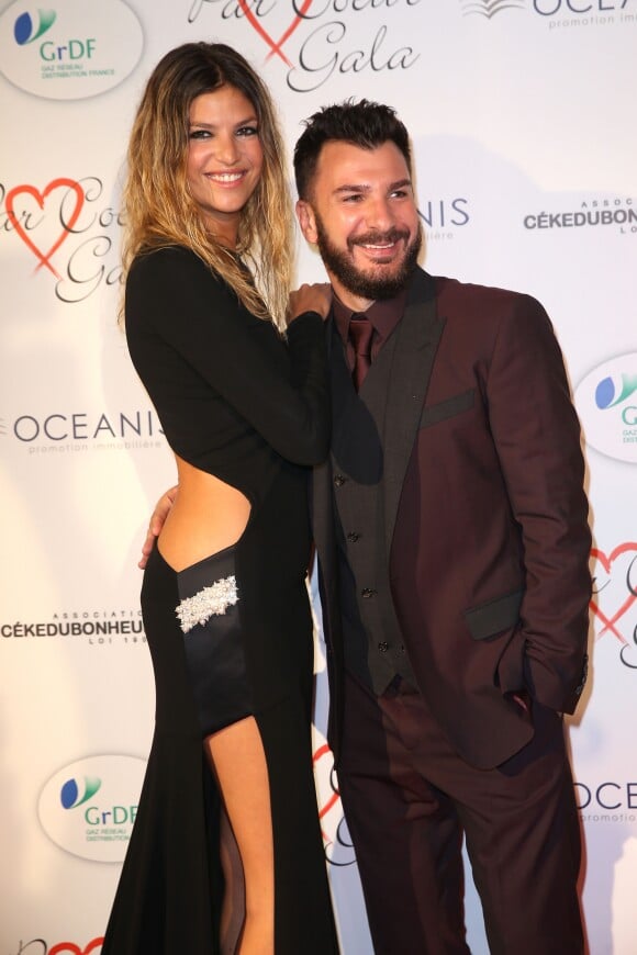 Michaël Youn et sa compagne Isabelle Funaro au gala "Par Coeur" pour les 10 ans de l'association "Cekedubonheur" au pavillon d'Armenonville à Paris le 24 septembre 2015.
