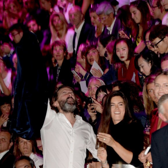 Fréderic Beigbeder et sa femme Lara Micheli - Soirée de la 9ème édition du "Etam Live Show" lors de la Fashion Week à Paris, le 27 septembre 2016. La marque Etam fête ses 100 ans en 2016. © Rachid Bellak/Bestimage