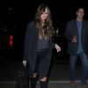 John Legend et sa femme Chrissy Teigen arrivent à l'aéroport Los Angeles, le 27 septembre 2016