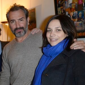 Jean Dujardin et sa compagne Nathalie Péchalat - People à la générale de la pièce "L'être ou pas" au Théâtre Antoine à Paris le 21 mars 2016.