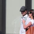 Exclusif - John Stamos et sa petite amie Caitlin McHugh font du shopping à West Hollywood, le 1er octobre 2016