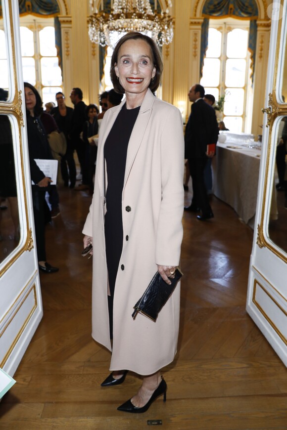 Kristin Scott Thomas - Remise des insignes de la Légion d'Honneur à Alber Elbaz  par la ministre de la Culture et de la Communication Audrey Azoulay au ministère éponyme. Paris, le 3 octobre 2016. © Olivier Borde/Bestimage