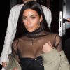 Kim Kardashian sort du restaurant Kinu à Paris, le 1er octobre 2016.