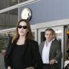 Carla Bruni, son mari Nicolas Sarkozy et leur fille Giulia arrivent à l'aéroport LAX de Los Angeles pour les vacances de Pâques. Carla profitera des vacances pour enregistrer son nouvel album. Le 16 avril 2016.