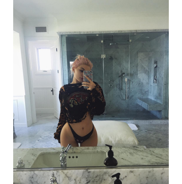 Kylie Jenner torride en sous-vêtements. Photo publiée sur Instagram, le 9 octobre 2016