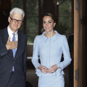 Kate Middleton, duchesse de Cambridge, à la résidence de l'ambassadeur de Grande-Bretagne à La Haye le 11 octobre 2016 à l'occasion de sa première visite officielle en solitaire à l'étranger.