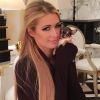 Paris Hilton présente son nouveau chihuhua (octobre 2016).