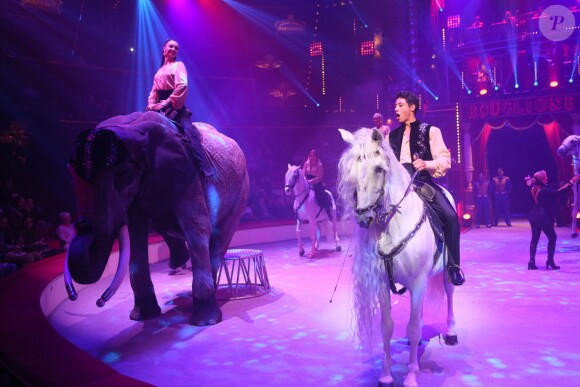 Exclusif - Nouveau spectacle "Surprise" du Cirque d'Hiver Bouglione, à Paris, le 8 octobre 2016. ©CVS/Bestimage