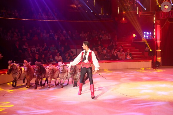 Exclusif - Nouveau spectacle "Surprise" du Cirque d'Hiver Bouglione, à Paris, le 8 octobre 2016. ©CVS/Bestimage