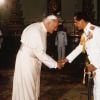 Le roi Bhumibol de Thaïlande le pape Jean-Paul II au palais royal à Bangkok en mai 1984. © Gustav Dietrich/DPA/ABACAPRESS.COM