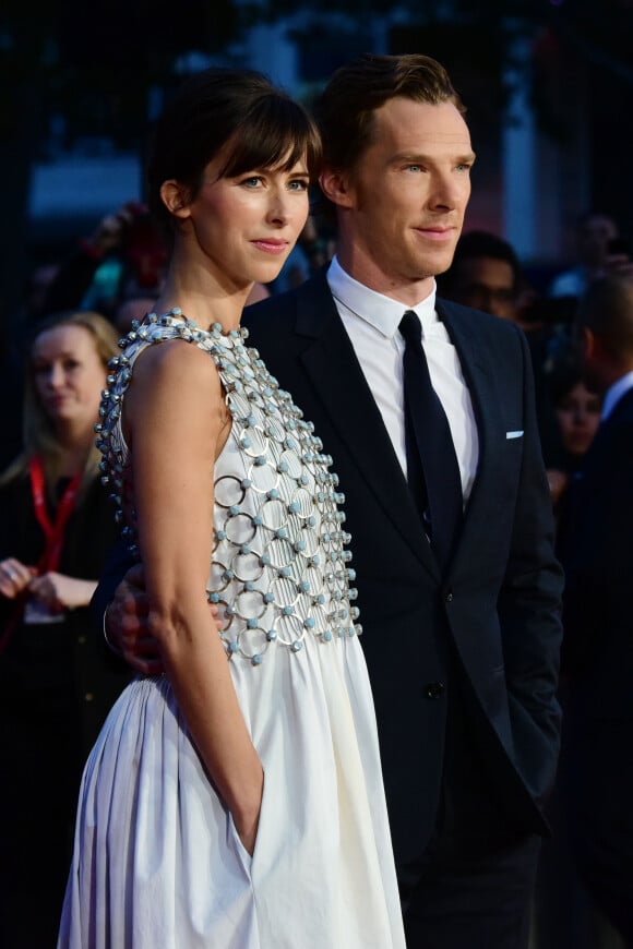 Benedict Cumberbatch et sa femme Sophie Hunter (habillée en Dior Haute Couture) - Avant-première du film "Black Mass" lors du Festival BFI à Londres, le 11 octobre 2015