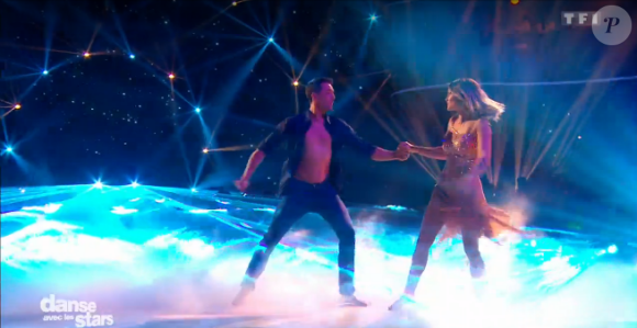 Caroline Receveur dans "Danse avec les stars 7" sur TF1, le 22 octobre 2016.