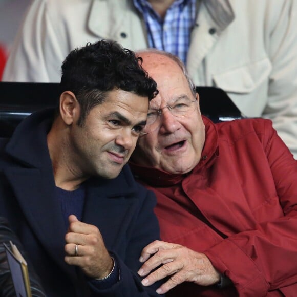 Jamel Debbouze et Marc Ladreit de Lacharrière ont regardé ensemble le match de Ligue 1 entre le PSG et l'Olympique de Marseille à Paris le 23 octobre 2016. Trois jours plus tôt, ils étaient déjà réunis pour une conférence de presse de 3S Entertainment. © Cyril Moreau/Bestimage