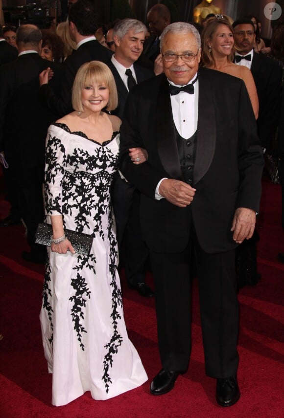 James Earl Jones et sa femme Cecilia Hart aux Oscars 2012.