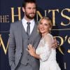 Chris Hemsworth et sa femme Elsa Pataky lors de la première de "The Huntsman Winter's War" (Blanche Neige et le chasseur 2) au Village Theatre à Los Angeles, le 11 avril 2011.