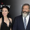 Rosalind Ross enceinte et son compagnon Mel Gibson à la première de 'Hacksaw Ridge'à The Academy à Beverly Hills, le 24 octobre 2016