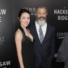 Rosalind Ross enceinte et son compagnon Mel Gibson à la première de 'Hacksaw Ridge'à The Academy à Beverly Hills, le 24 octobre 2016