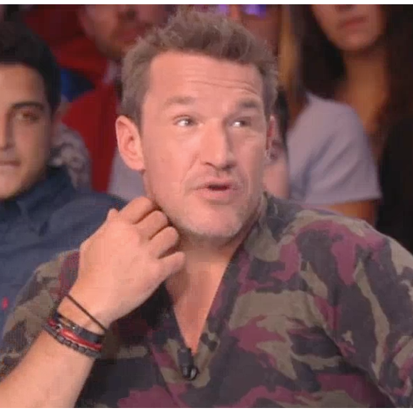 Benjamin Castadi réagit à la révé­la­tion du nom du violeur de Flavie Flament. "Touche pas à mon poste" sur C8. Le 24 octobre 2016.