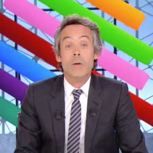 Yann Barthès se moque de l'émission de Jean-Morandini sur iTÉLÉ et de l'une de ses chroniqueuses, Rachel Bourlier. "Quotidien" sur TMC, le 24 octobre 2016.