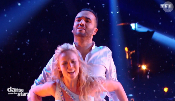 Kamel le magicien et Emmanuelle Berne - "Danse avec les stars 7" sur TF1. Le 29 octobre 2016.