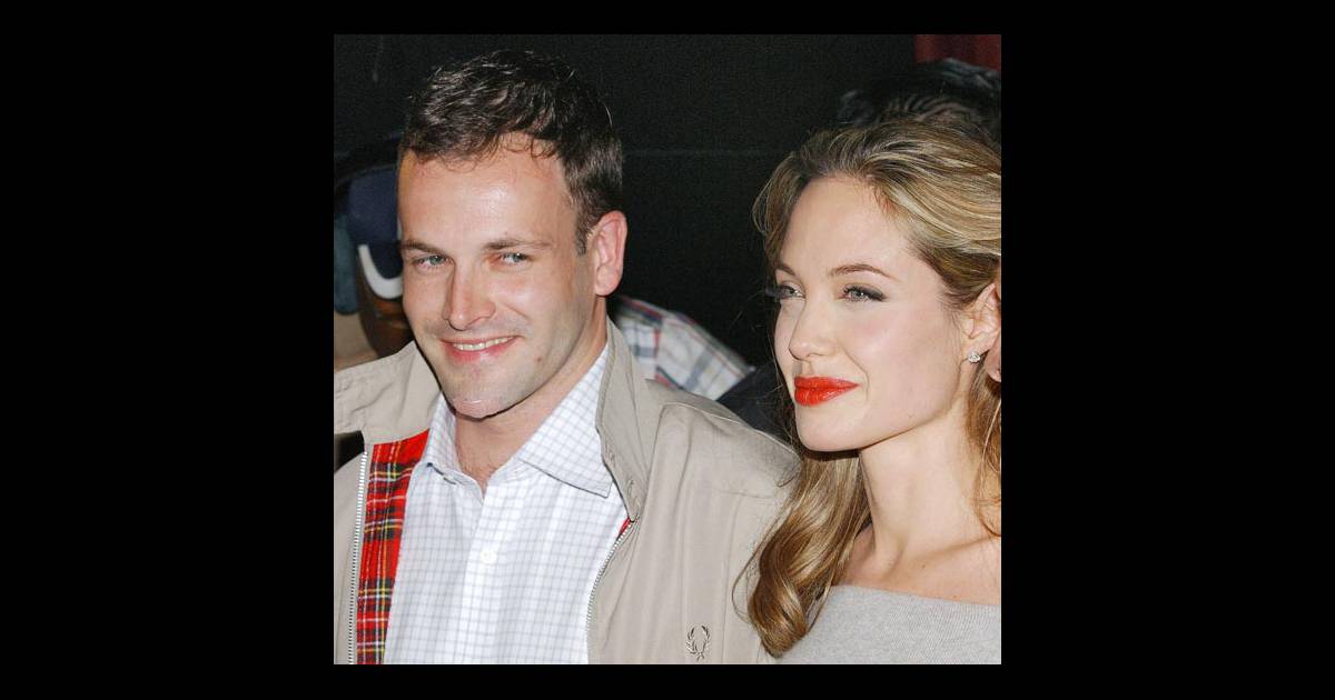 Jonny Lee Miller, premier mari d'Angelina Jolie... est papa