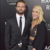Milo Gibson et sa compagne Lindsay Goodstein à la projection de "Tu ne tueras point" (Hacksaw Ridge) au Samuel Goldwin Theater à Beverly Hills le 24 octobre 2016. © Future-Image via ZUMA Press / Bestimage