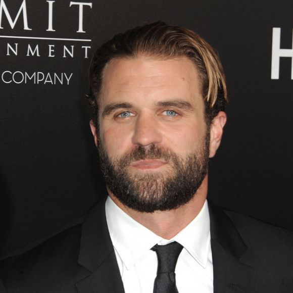 Milo Gibson (le fils de Mel Gibson) à la première de 'Hacksaw Ridge'à The Academy à Beverly Hills, le 24 octobre 2016 © Dave Longendyke/Globe Photos via Zuma/Bestimage