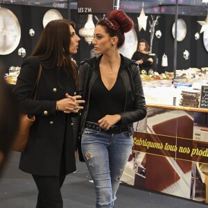 Delphine Wespiser (Miss France 2012) et une amie au Défilé du 22ème salon du chocolat à la porte de Versailles à Paris le 27 octobre 2016. (coiffures Franck Provost / maquillages Make Up For Ever) © Veeren-Perusseau/Bestimage