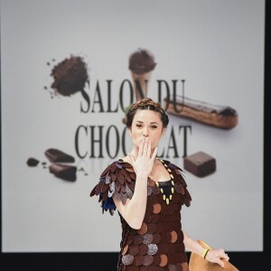 Capucine Anav au Défilé du 22ème salon du chocolat à la porte de Versailles à Paris le 27 octobre 2016. (coiffures Franck Provost / maquillages Make Up For Ever) © Veeren-Perusseau/Bestimage