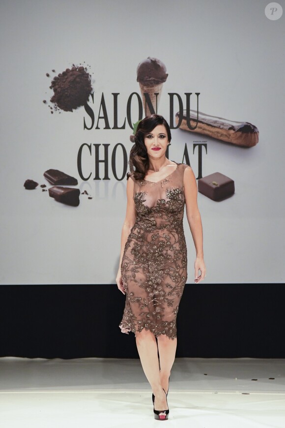 Fabienne Carat au Défilé du 22ème salon du chocolat à la porte de Versailles à Paris le 27 octobre 2016. (coiffures Franck Provost / maquillages Make Up For Ever) © Veeren-Perusseau/Bestimage