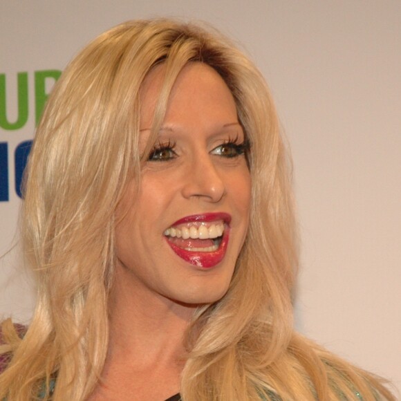 Alexis Arquette meurt à 47 ans. Ici Alexis Arquette arrive à la soirée "The Pee-wee Herman Show" au club Nokia à Los Angeles, Californie, Etats-Unis, le 20 janvier 2010. © Los Angeles Daily News/ZUMA Press/Bestimage