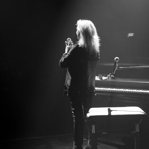 Exclusif - Véronique Sanson en concert à l'Olympia à Paris, le 3 février 2015. L'artiste est actuellement en tournée à travers la France jusqu'en décembre et sera les 6, 7, 18 et 19 avril prochain à l'Olympia et au palais des Sports de Paris, les 9 et 10 octobre
