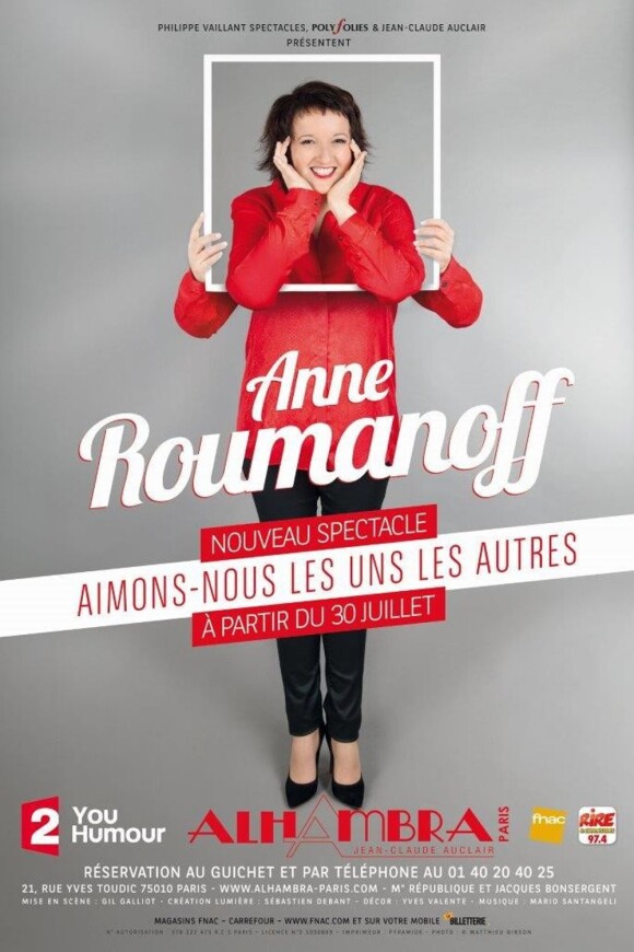 Anne Roumanoff sur la scène de l'Alhambara à Paris jusqu'au mois de janvier prochain présente son dernier spectacle, Aimons-nous les uns les autres.