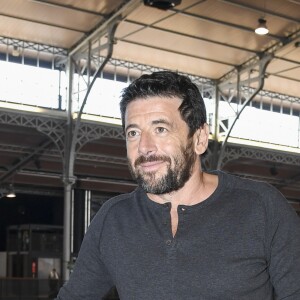 Patrick Bruel lance l'ouverture du tournoi - Winamax Poker Tour, le plus grand tournoi de poker gratuit d'Europe à la Grande Halle de la Villette à Paris le 5 novembre 2016. La sixième édition du plus grand championnat de poker de France débute à Paris le week-end du 5/6 novembre : 2 000 joueurs seront réunis sous le toit de la Grande Halle de la Villette pour le coup d'envoi du Winamax Poker Tour, édition 2016/2017 ! © Pierre Perusseau/Bestimage05/11/2016 - Paris