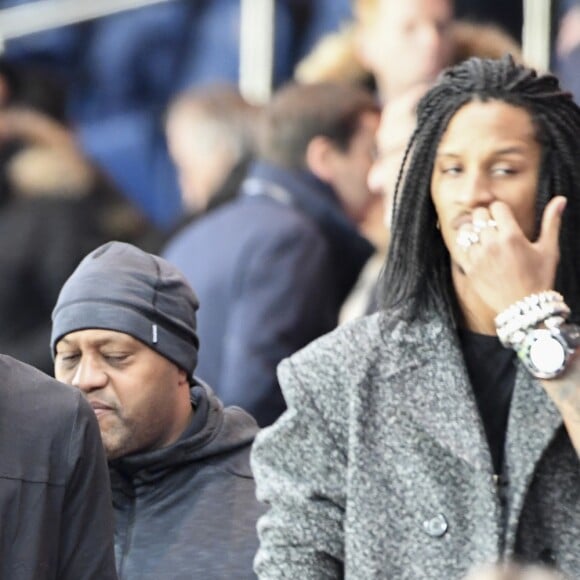 Les Twin assistent à la clôture de la 12ème journée de Ligue 1 qui opposait le Paris Saint Germain au Stade Rennais (victoire 4-0 du PSG), à Paris au Parc des Princes le 6 novembre 2016.