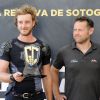 Pierre Casiraghi reçoit un prix pour la régate GC32 Racing Tour à Sotogrande, Espagne, le 25 septembre 2016.