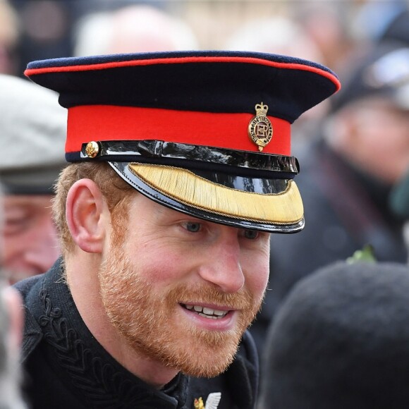 Le prince Harry se joignait à son grand-père le duc d'Edimbourg lors de la cérémonie commémorative du "Field of Remembrance" à l'abbaye de Westminster à Londres, le 10 novembre 2016, en présence de vétérans de guerre.