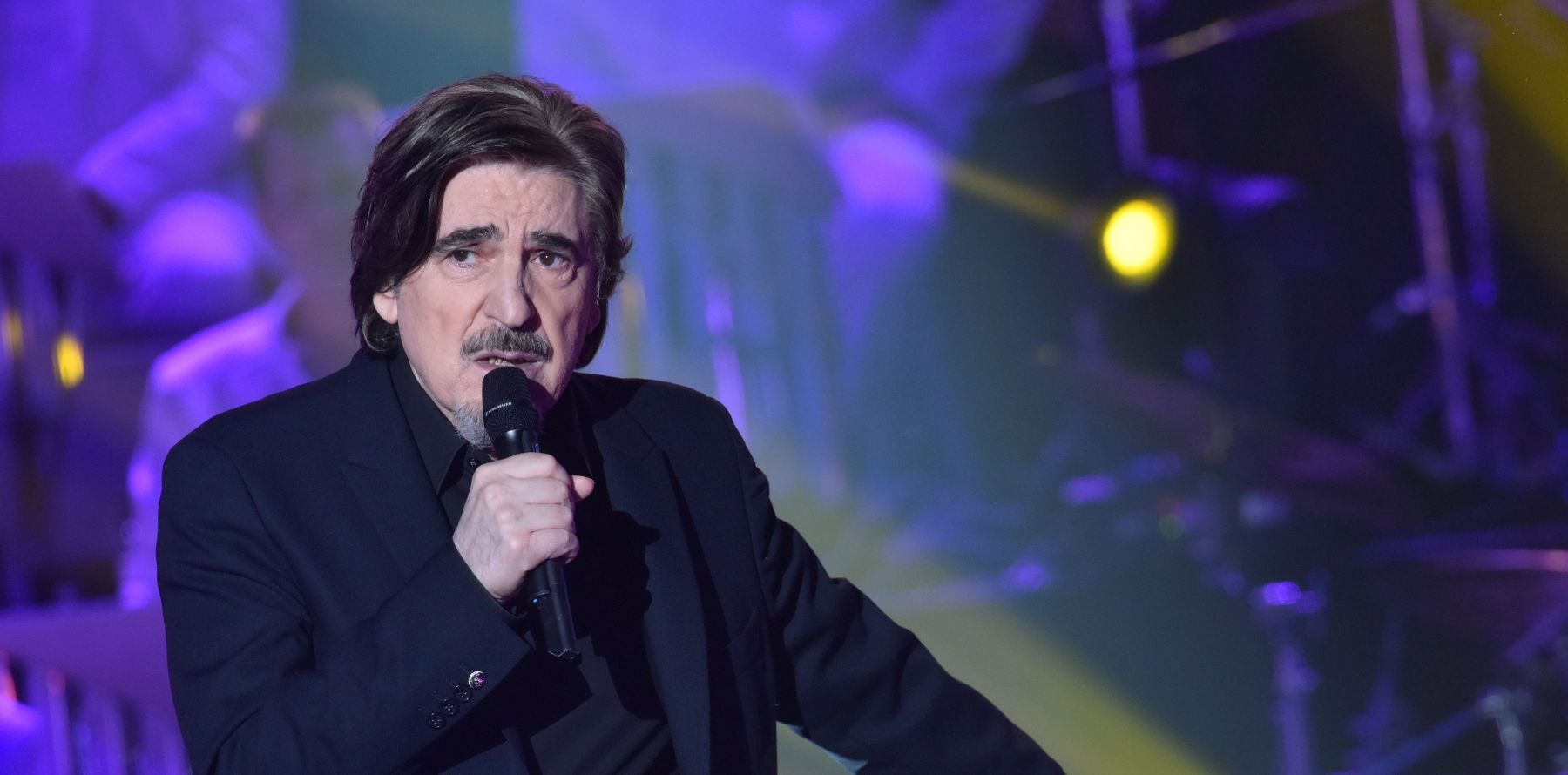 Chanteur Serge Lama Mariage : Serge Lama - Le Chanteur - cover Serge