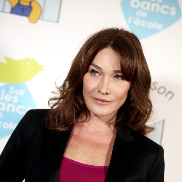 Carla Bruni-Sarkozy - Soirée au profit de l'association "Sur les Bancs de l'Ecole" au Pavillon Gabriel à Paris le 7 novembre 2016. Les chefs et les artistes se mobilisent à la faveur de l'autisme lors de la 6ème édition de l'Autism Charity Gala. © Dominique Jacovides/Bestimage