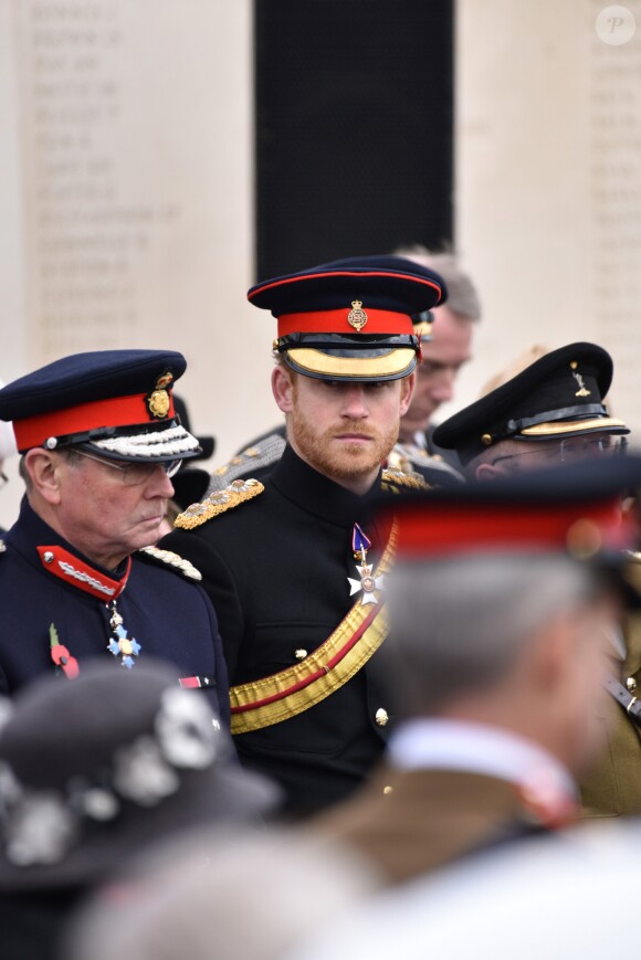 Le prince Harry préside la commémoration de l'Armistice au National memorial Arboretum à Stafford, Royaume Uni, le 11 novembre 2016.
