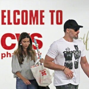 Exclusif - Sofia Vergara récemment mariée avec Joe Manganiello font du shopping à Beverly Hills le 18 aout 2016.