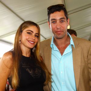 Archives - Sofia Vergara et son fiancé Nick Loeb se sont séparés! Sofia a annoncé la nouvelle sur son twitter. Voici quelques photos d'archives du couple au "Hampton Classic Horse Show". Le 24 mai 2014