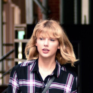 Taylor Swift quitte son appartement de Tribeca à New York City, New York, Etats-Unis, le 28 septembre 2016.