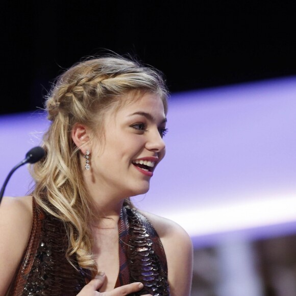 Louane Emera (césar du meilleur espoir féminin pour le film "La Famille Bélier") - 40ème cérémonie des César au théâtre du Châtelet à Paris, le 20 février 2015.