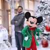 Florent Manaudou célébrant le lancement de la saison de Noël à Disneyland Paris à Marne-la-Vallée le 20 novembre 2016